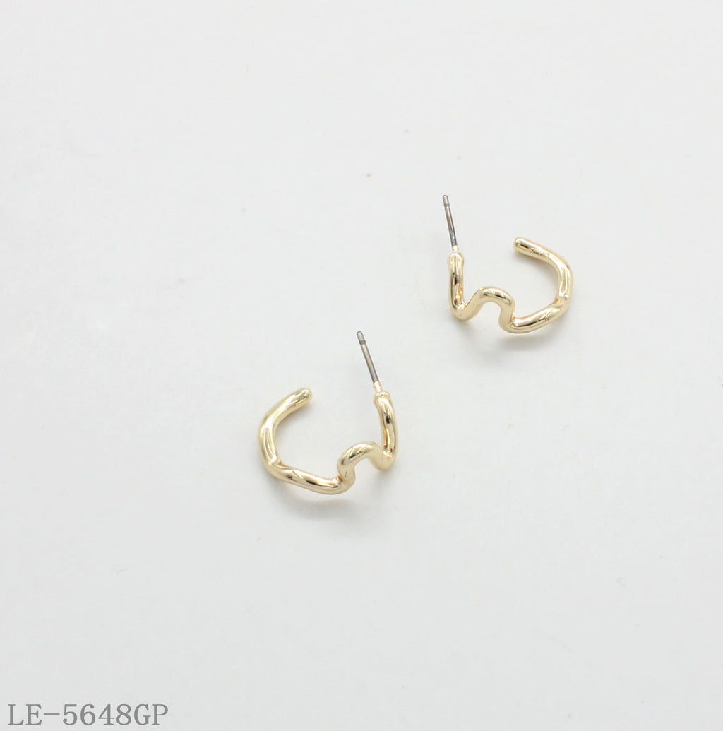 Abstract Wavy Open C Hoop Stud Earrings | Solid Zinc Alloy Base Imitation Gold Plated Dainty Irregular Curve Minimalist Women Ear Studs Factory Wholesale
