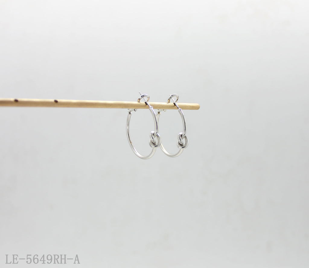 Delicate Knot Decor Thin Click Hoop Earrings | Solid Copper Base Imitation Rhodium Silver Plated Minimalist Small Loop Women Ear Hoops Factory Wholesale