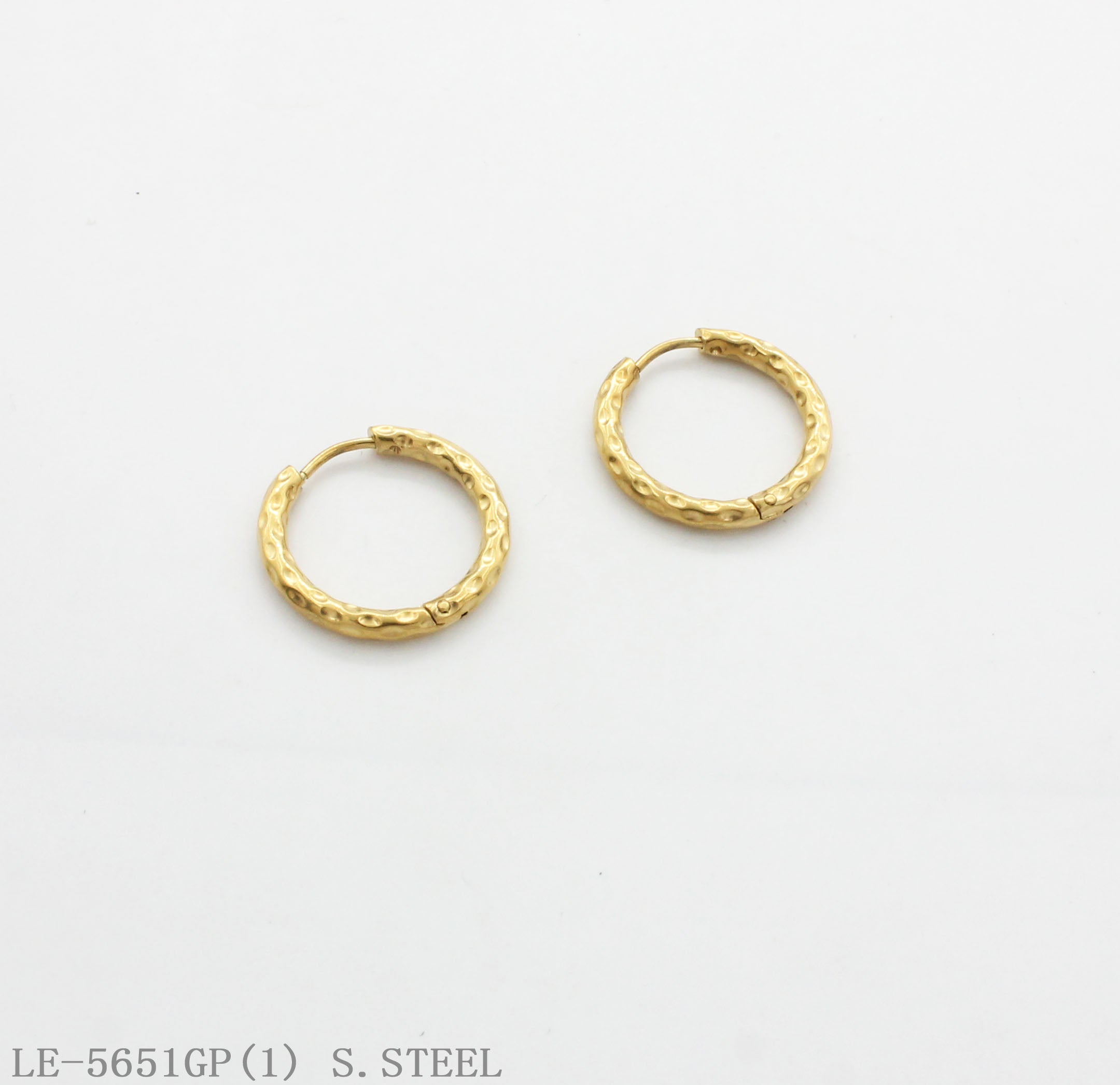 Textured Hammered Click Hoop Earrings | Solid Stainless Steel Base Vacuum Ion Gold Plated Dainty Vintage Texture Women Small Loop Ear Hoops Factory Wholesale