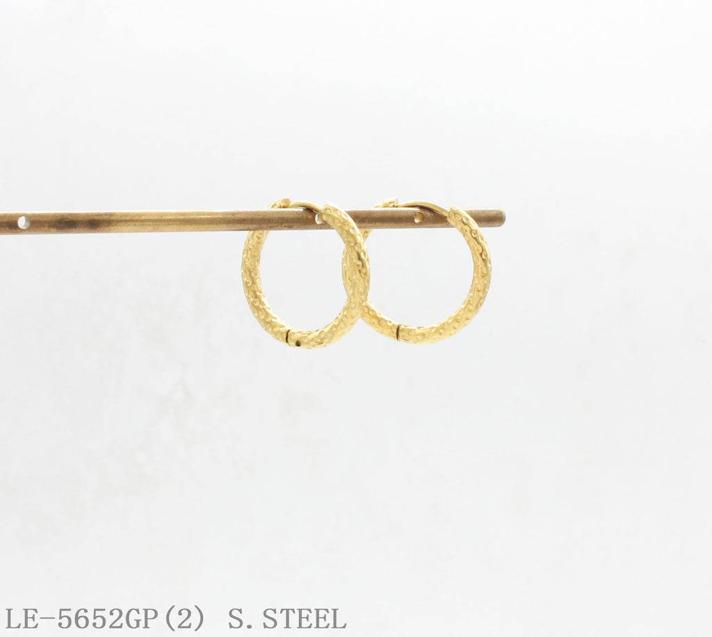 Dotted Dot Hammer Texture Click Hoop Earrings | Solid Stainless Steel Vacuum Ion Gold Plated Tiny Textured Vintage Women Hoop Earrings Factory Wholesale