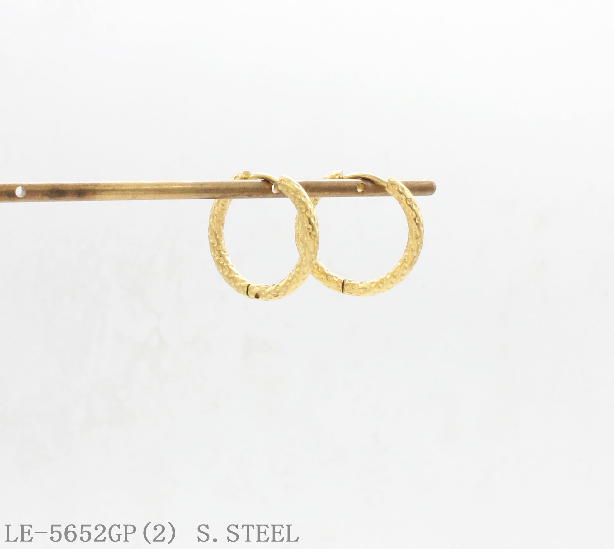 Dotted Dot Hammer Texture Click Hoop Earrings | Solid Stainless Steel Vacuum Ion Gold Plated Tiny Textured Vintage Women Hoop Earrings Factory Wholesale