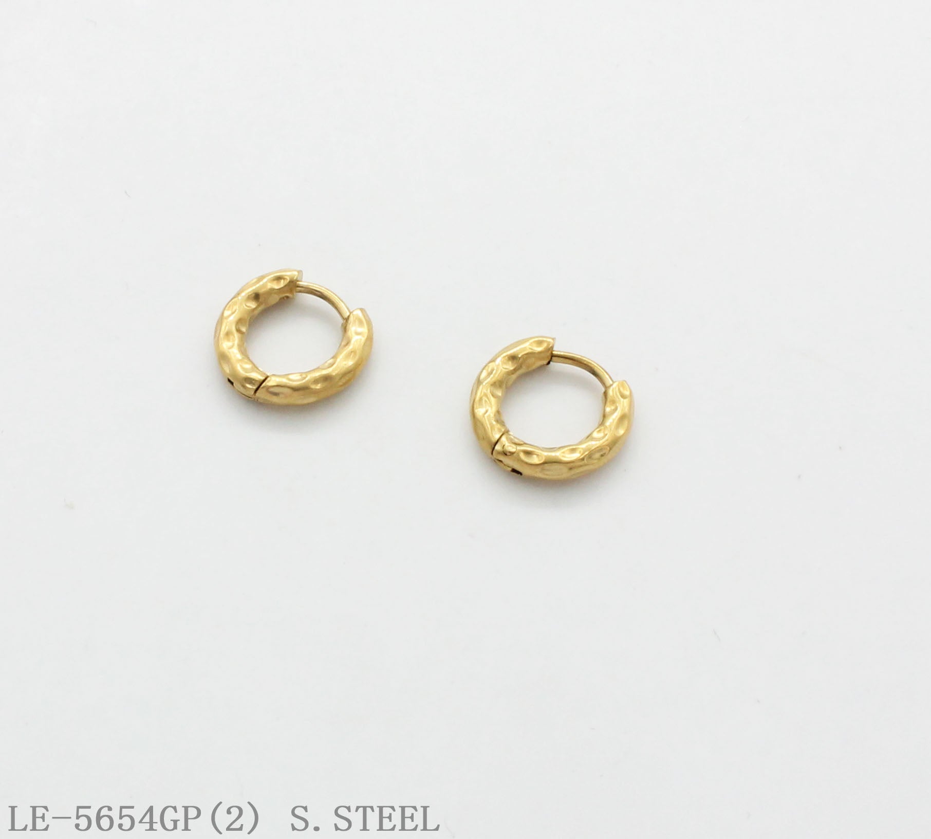 Irregular Crater Meteor Hammer Click Hoop Earrings | Solid Stainless Steel Vacuum Ion Gold Plated Organic Concave Grain Vintage Tiny Women Ear Hoops Factory Wholesale