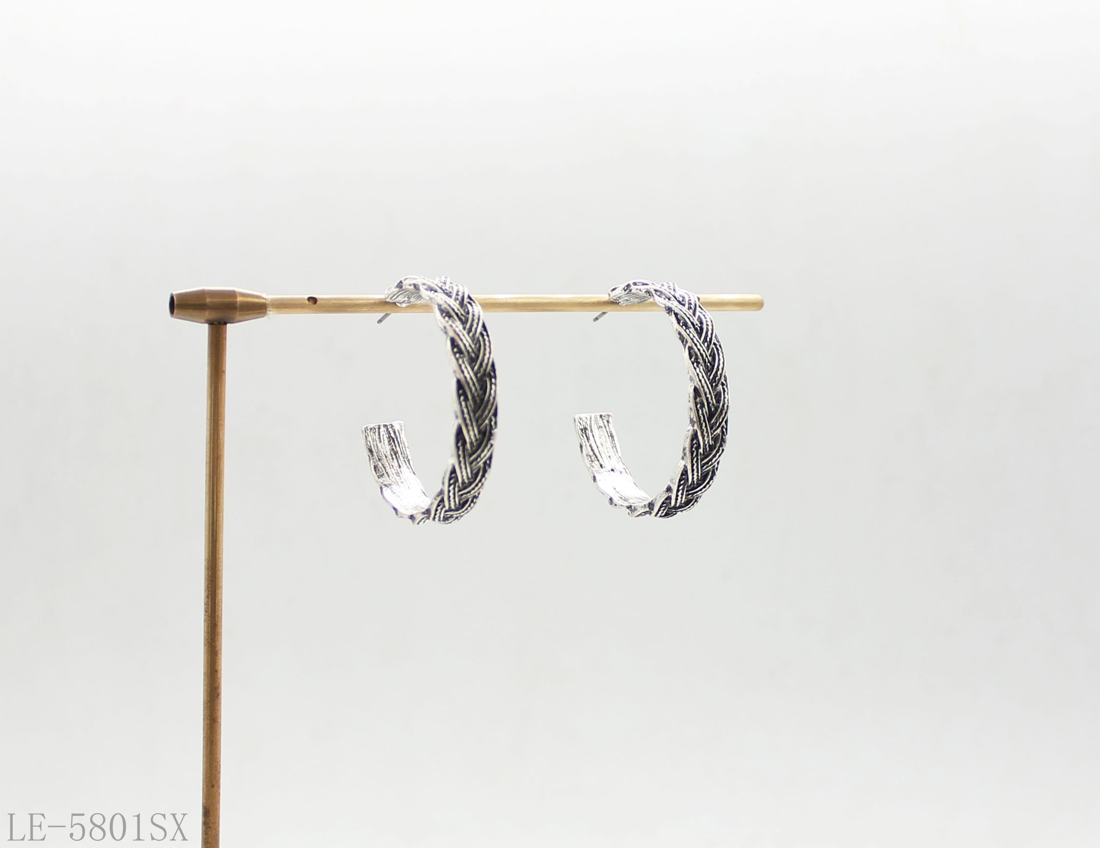 Retro Braided Cable Twist Open Hoop Earrings | Solid Zinc Alloy Base Antique Burnished Silver Plated Distressed Vintage Bohemian Women C-Shape Ear Hoops Factory Wholesale