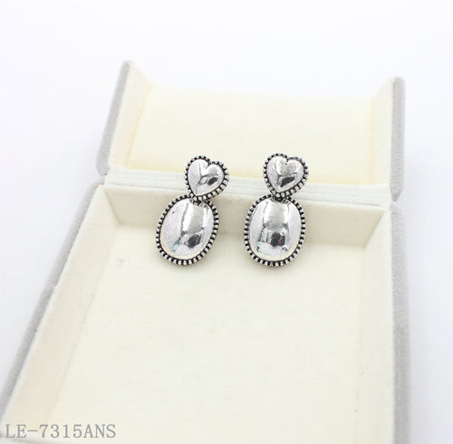 Antique Silver Oxidized Heart & Oval Hammered Zinc Alloy Drop Earrings with Beaded Edges | Factory Direct Wholesale
