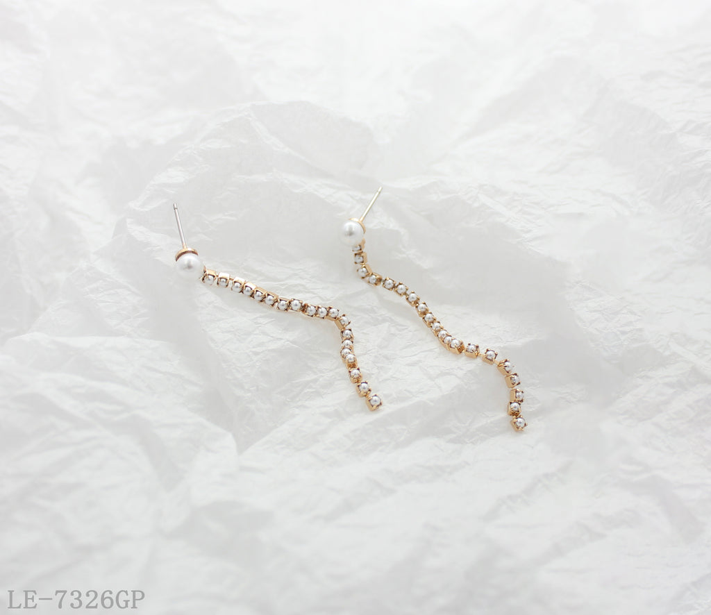 Faux Pearl & Crystal Wavy Chain Copper Gold Plated Linear Drop Earrings | Factory Direct Wholesale