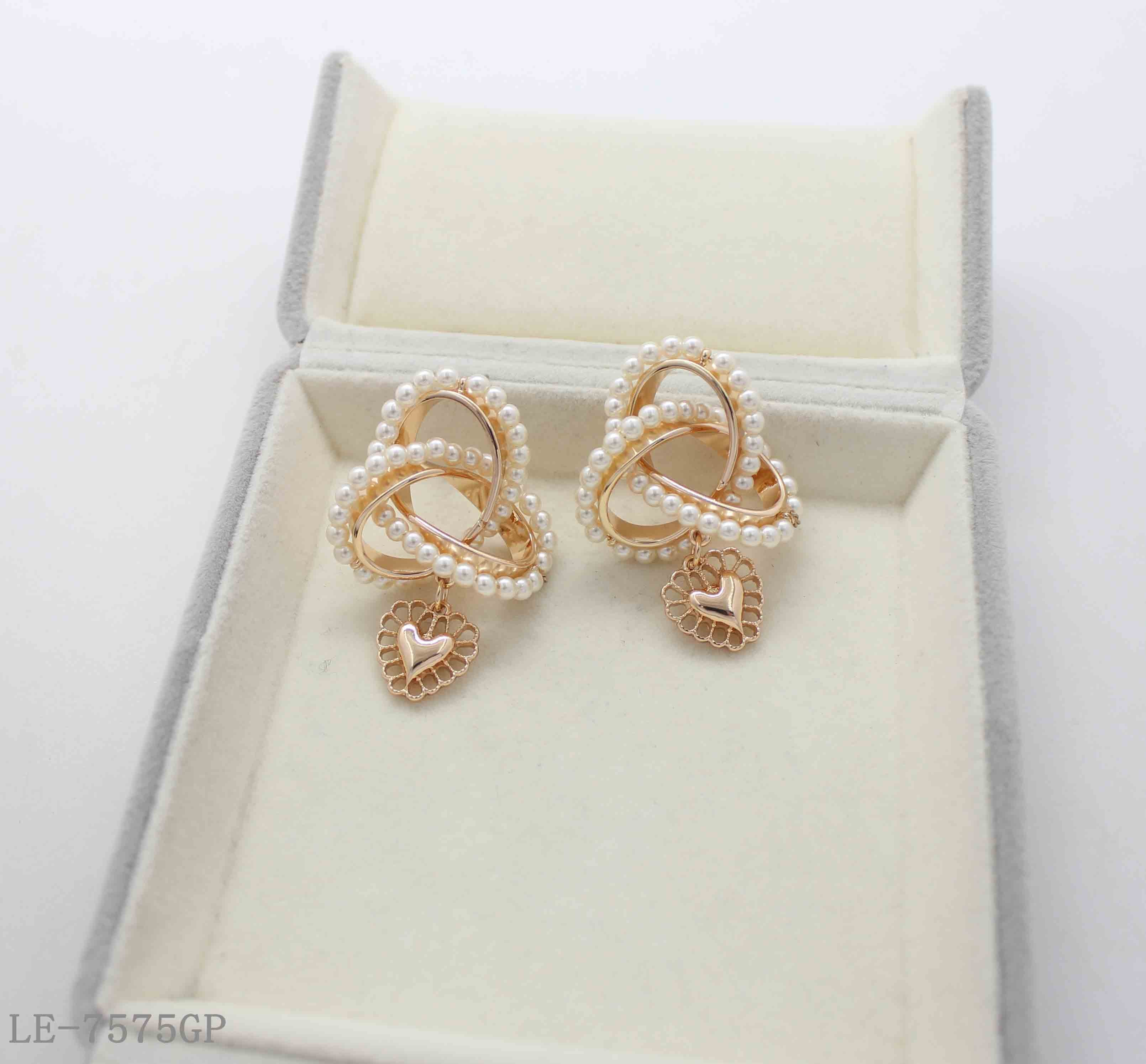Vintage Intertwined Double Circle Pearl Stud Earrings | Copper Base Imitation Gold Plated with Mini White Acrylic Pearl & Filigree Hollow Heart Charm Feminine Women Ear Jewelry Factory Wholesale