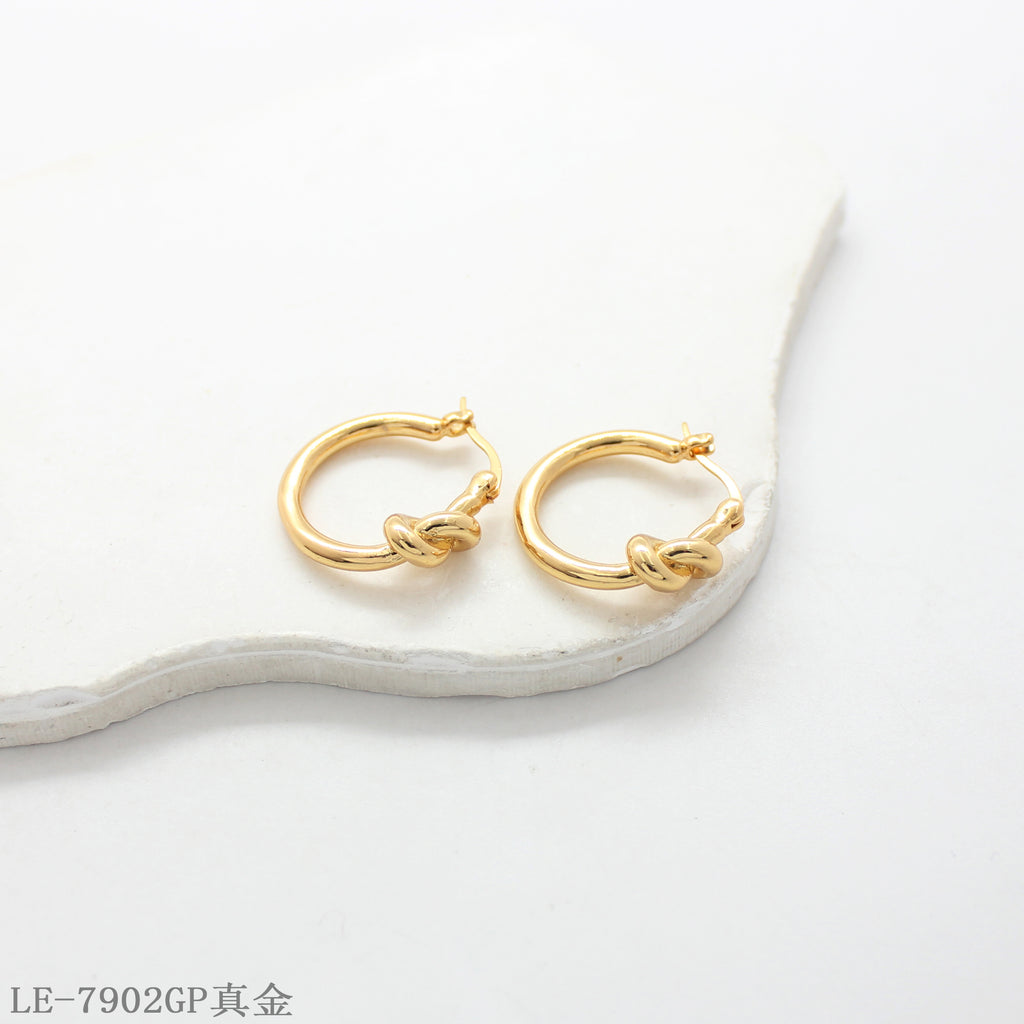 Copper 925 Silver Needle Mini Hoop Earrings with 1–2 mils Real Gold Plating for Women | OEM ODM Wholesale Fashion Jewelry Manufacturer