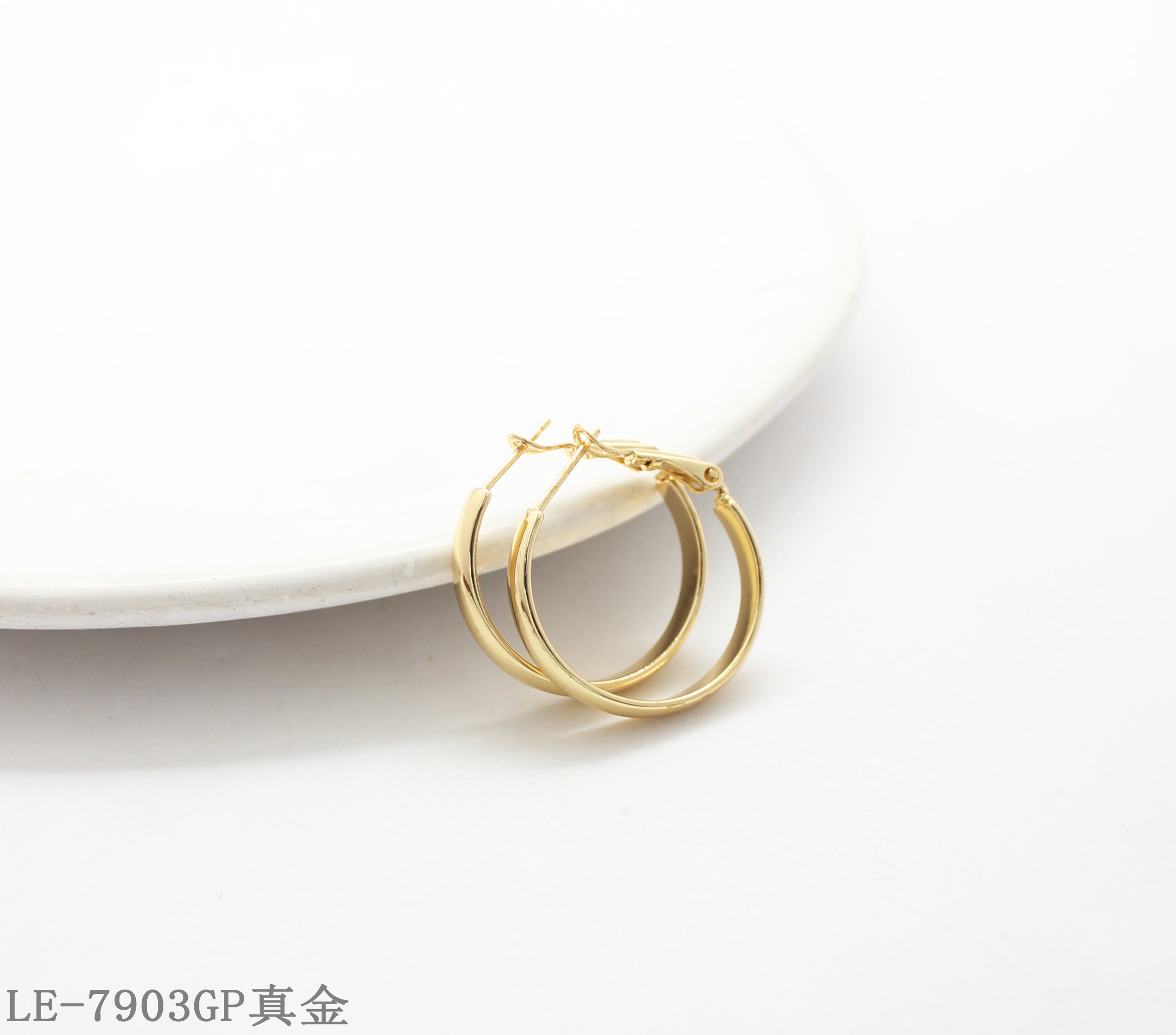Copper Steel Needle Mini Hoop Earrings with 1–2 mils Real Gold Plating for Women | OEM ODM Wholesale Fashion Jewelry Manufacturer