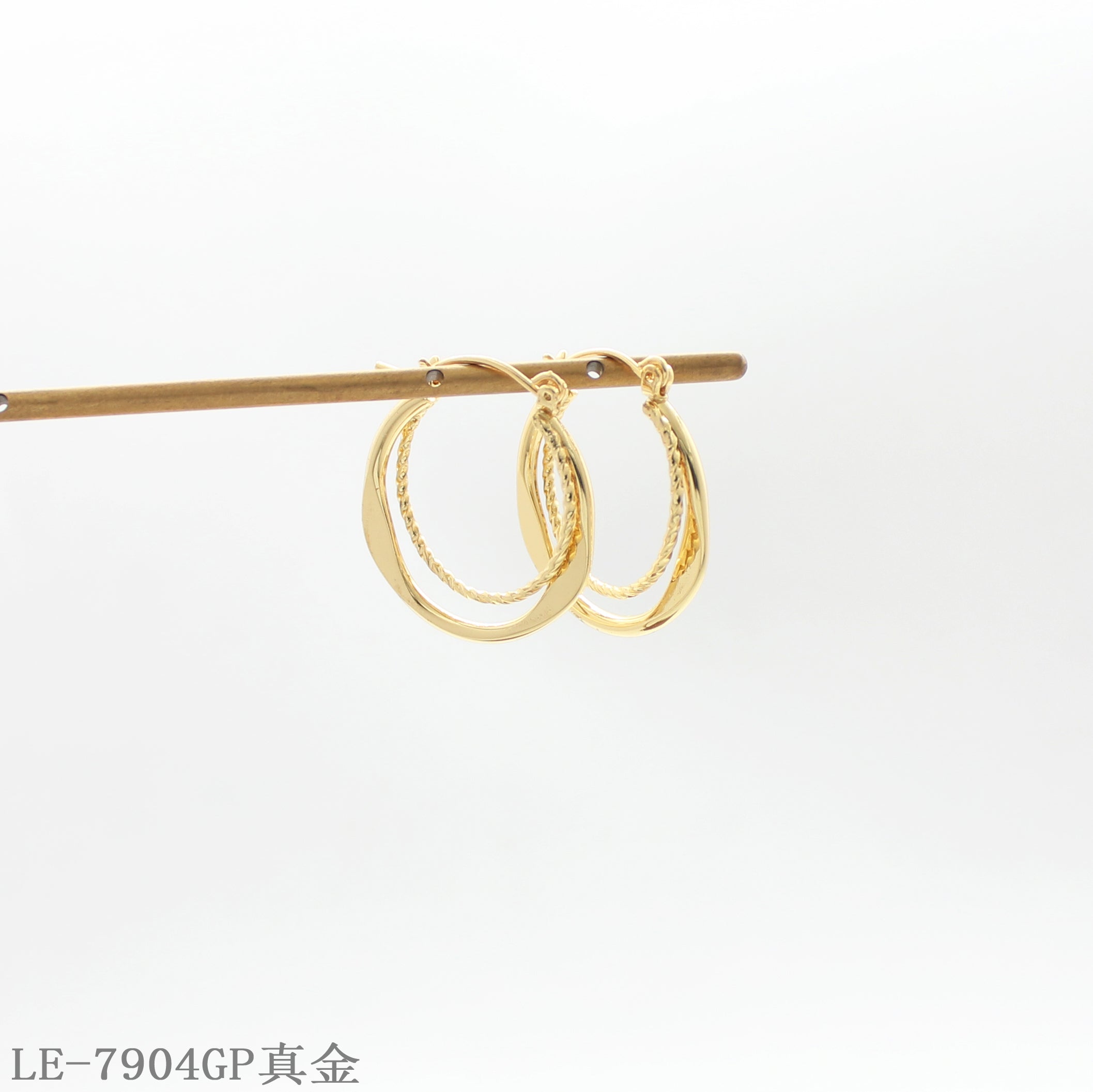 Copper Steel Needle Mini Hoop Earrings with 1–2 mils Real Gold Plating for Women | OEM ODM Wholesale Fashion Jewelry Manufacturer