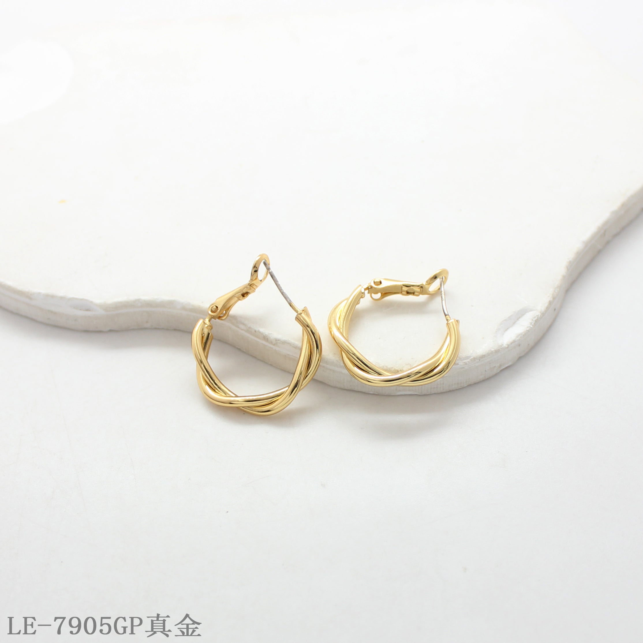 Copper Steel Needle Mini Hoop Earrings with 1–2 mils Real Gold Plating for Women | OEM ODM Wholesale Fashion Jewelry Manufacturer