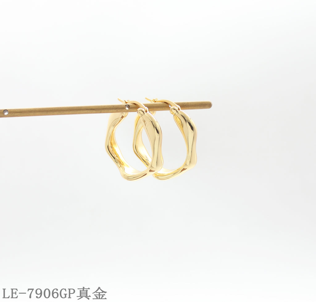 Copper Steel Needle Mini Hoop Earrings with 1–2 mils Real Gold Plating for Women | OEM ODM Wholesale Fashion Jewelry Manufacturer
