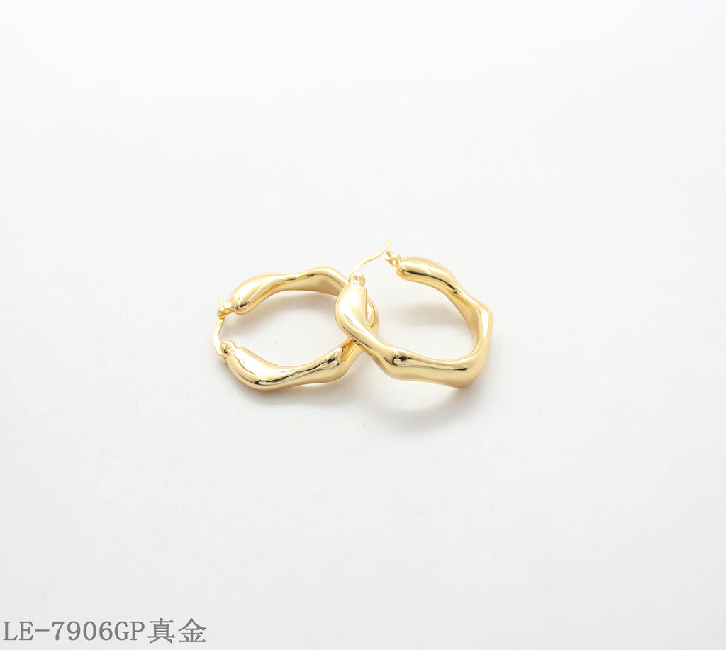 Copper Steel Needle Mini Hoop Earrings with 1–2 mils Real Gold Plating for Women | OEM ODM Wholesale Fashion Jewelry Manufacturer