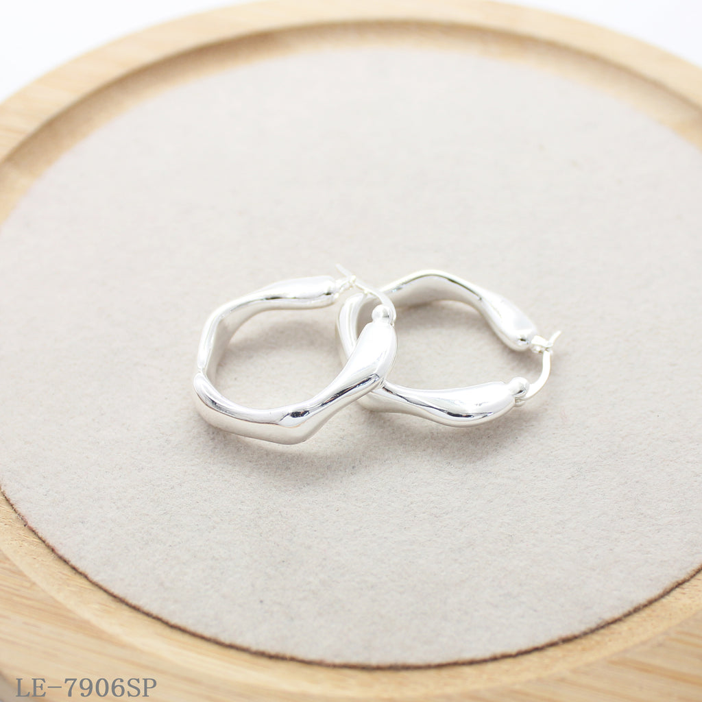 Copper Steel Needle Mini Hoop Earrings with 1–2 mils Platinum Plating for Women | OEM ODM Wholesale Fashion Jewelry Manufacturer