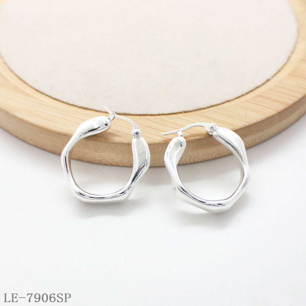 Copper Steel Needle Mini Hoop Earrings with 1–2 mils Platinum Plating for Women | OEM ODM Wholesale Fashion Jewelry Manufacturer