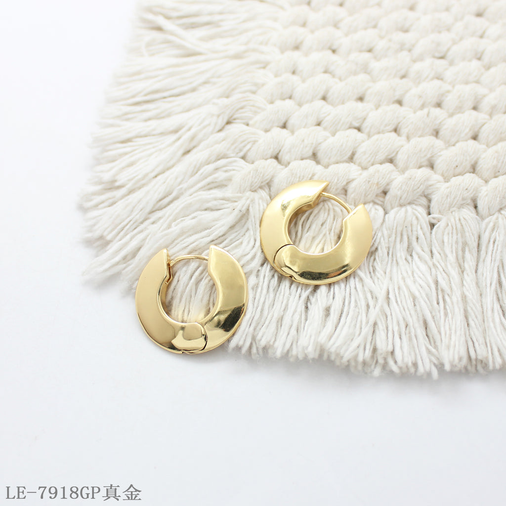 Copper Steel Needle Interlocking Knot Stud Earrings with 1–2 mils Real Gold Plating for Women | OEM ODM Wholesale Fashion Jewelry Manufacturer