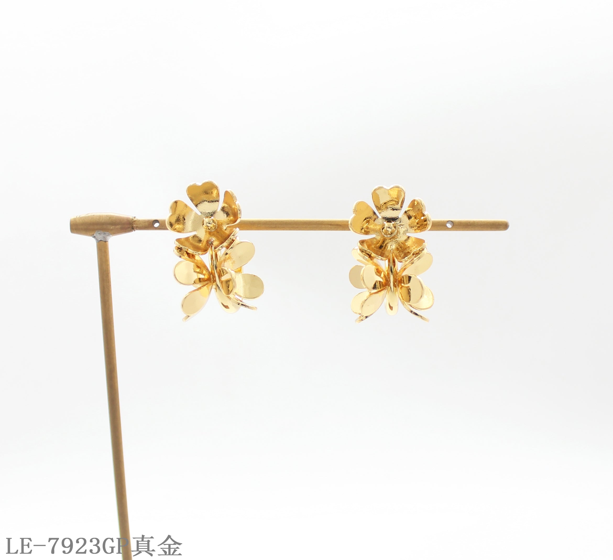 Copper 925 Silver Needle 3D Bow Knot Stud Earrings with 1–2 mils Real Gold Plating for Women | OEM ODM Wholesale Fashion Jewelry Manufacturer
