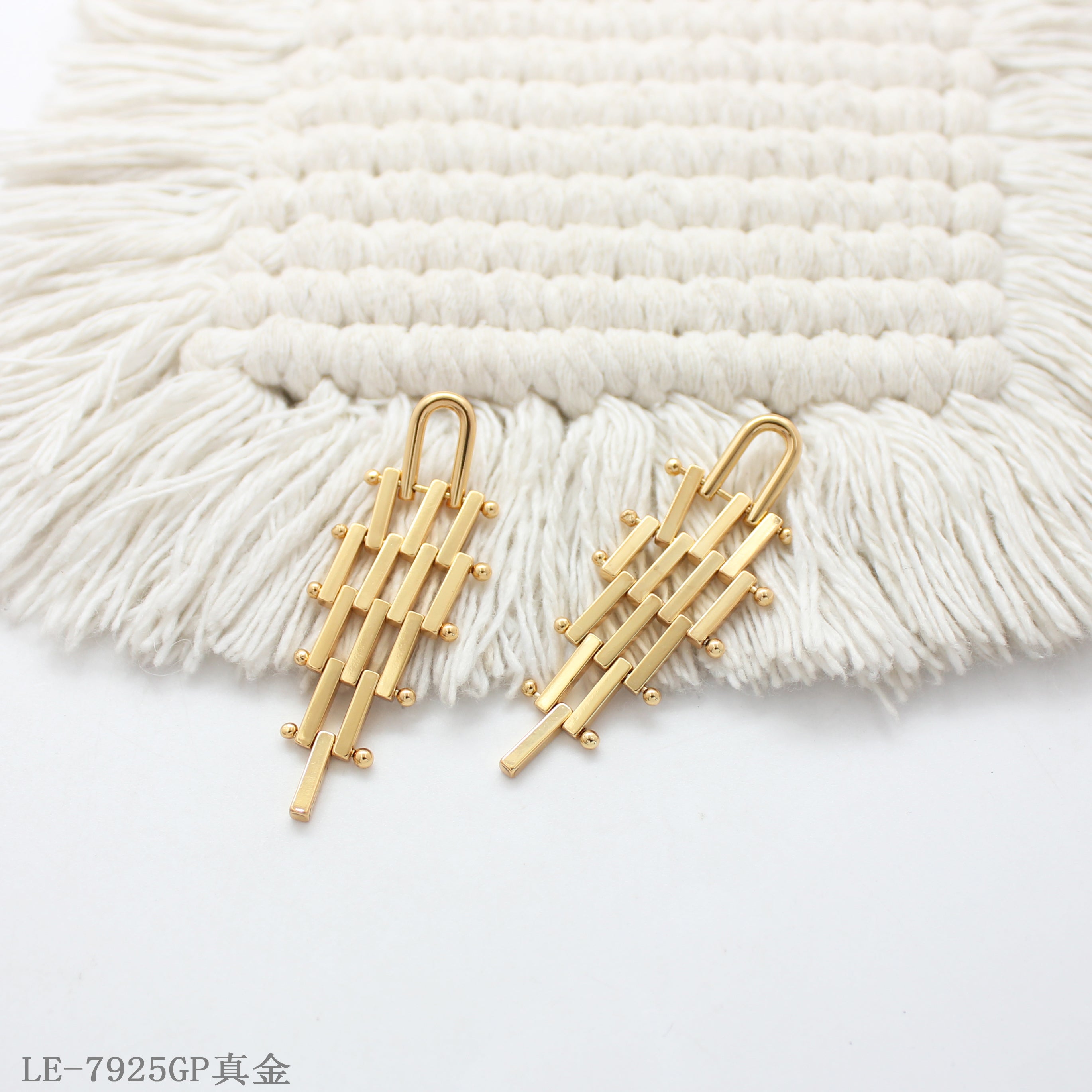 Copper 925 Silver Needle Tiered Geometric Drop Earrings with 1–2 mils Real Gold Plating for Women | OEM ODM Wholesale Fashion Jewelry Manufacturer