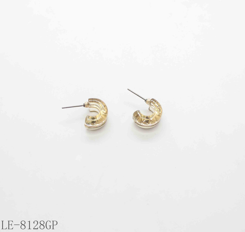 Striped Transparent Resin Inlaid C Huggie Earrings | Zinc Alloy Gold Plated Click Closure Women Minimal Small Stacking Daily Earrings Factory Wholesale