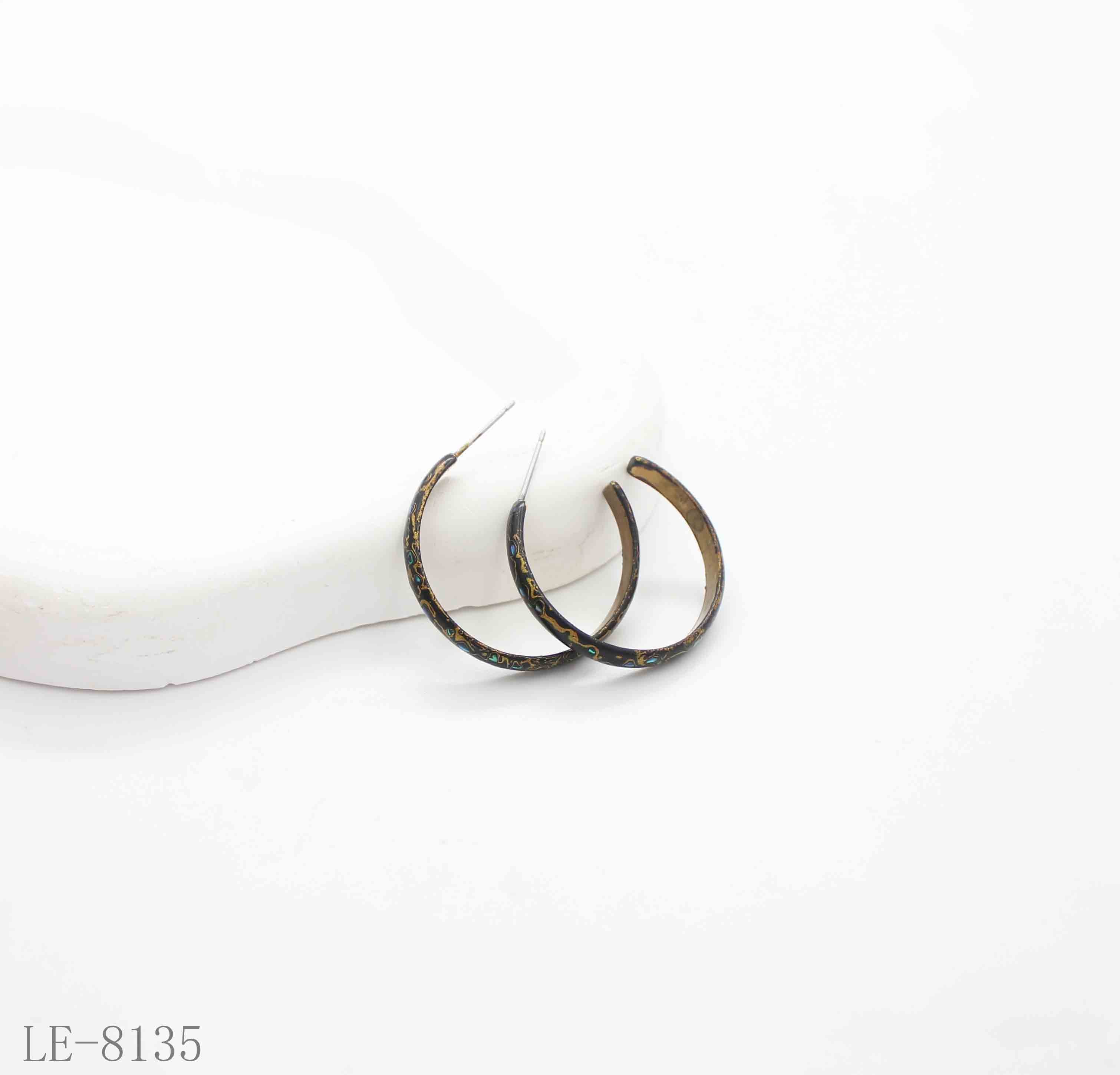 Handmade Natural Black Lacquer Abalone Chip Open C Hoop Earrings | Solid Copper Inner Gold Plated Niche Vintage Oriental Art Stacking Ear Hoops Factory Wholesale