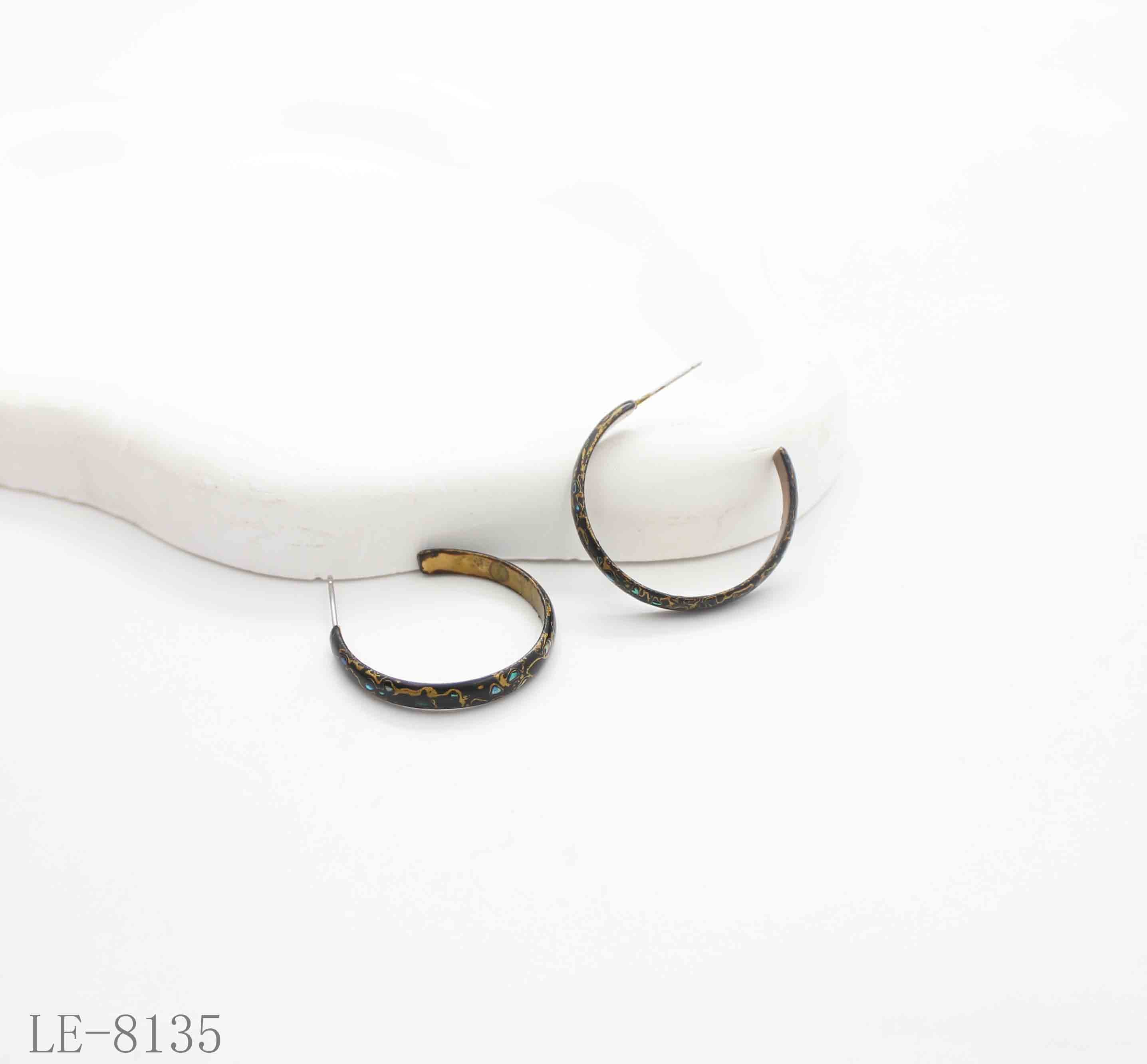 Handmade Natural Black Lacquer Abalone Chip Open C Hoop Earrings | Solid Copper Inner Gold Plated Niche Vintage Oriental Art Stacking Ear Hoops Factory Wholesale