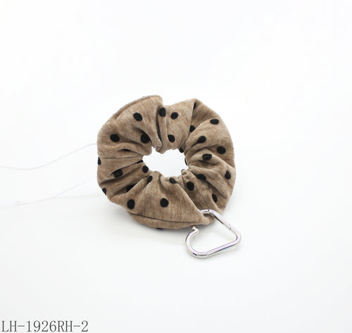 Beige Black Polka Dot Scrunchie with Zinc Alloy Heart Carabiner Charm | Soft Fabric Elastic Decorative Women Stackable Hair Tie, 4 Colors In Stock Factory Wholesale