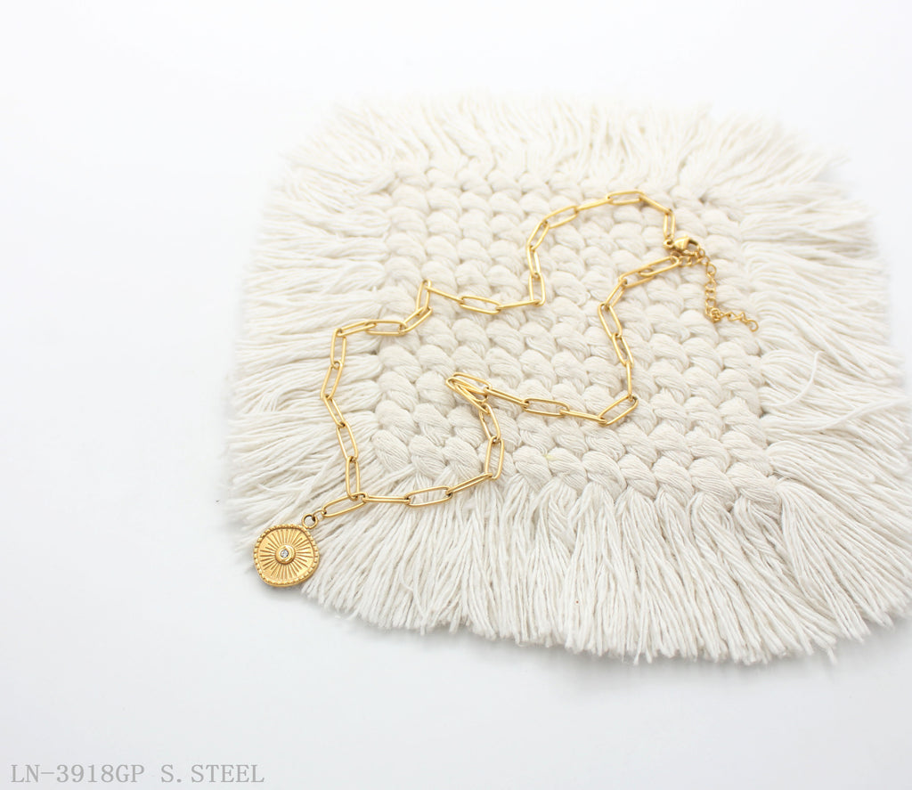 Minimal Single‑Strand Thin Paperclip Chain Rope‑Edged Sunburst Crystal‑Accent Medallion Stainless Steel Necklace | Factory Direct Wholesale