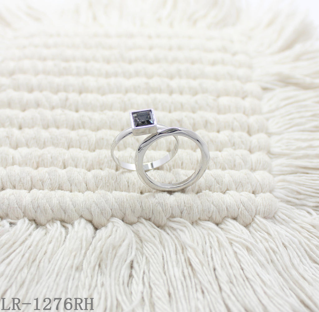 Hammered Circle & Black Zircon Stackable Ring Set | Copper & Zinc Alloy