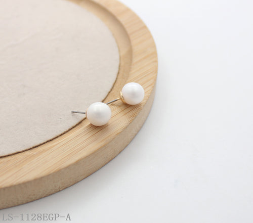 Classic Minimalist Round Freshwater Pearl Stud Earrings | Copper Base with Imitation Gold Plating Dainty Women Ear Studs Factory Wholesale