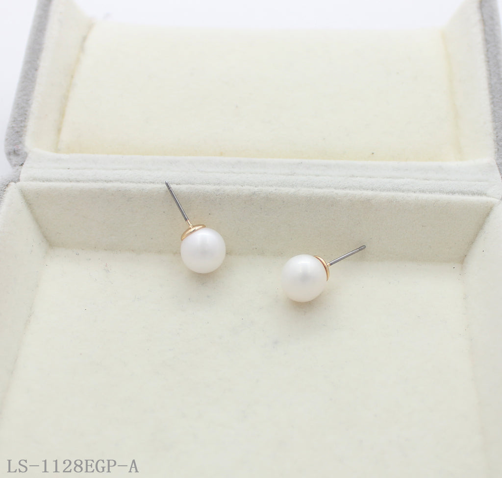 Classic Minimalist Round Freshwater Pearl Stud Earrings | Copper Base with Imitation Gold Plating Dainty Women Ear Studs Factory Wholesale