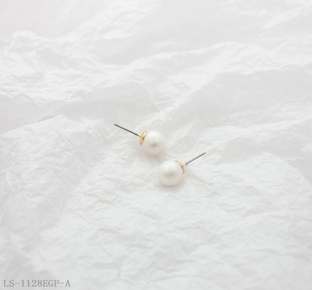 Classic Minimalist Round Freshwater Pearl Stud Earrings | Copper Base with Imitation Gold Plating Dainty Women Ear Studs Factory Wholesale