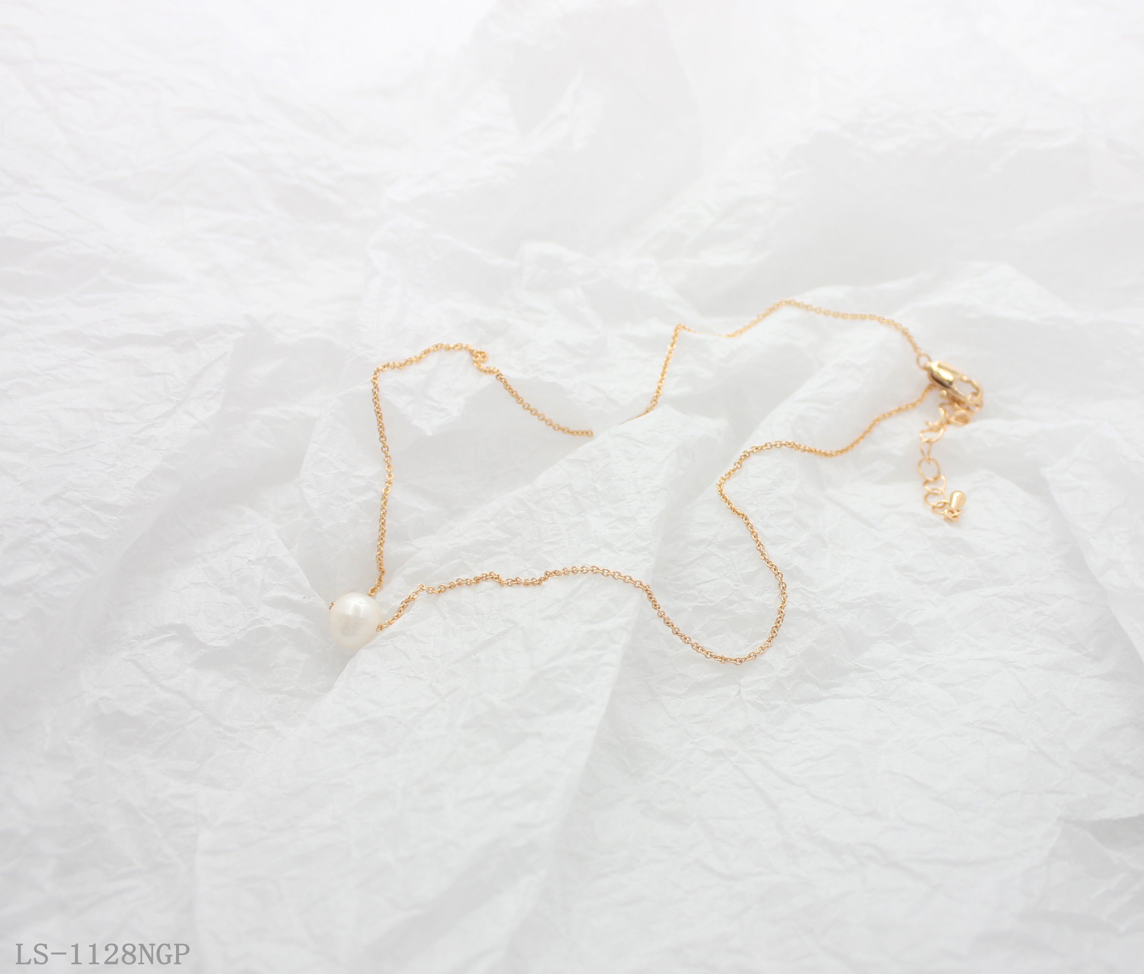 Dainty Floating Single Freshwater Pearl Clavicle Necklace | Copper Base Imitation Gold Plated Matching Pearl Stud Earring Series Women Chain Wholesale