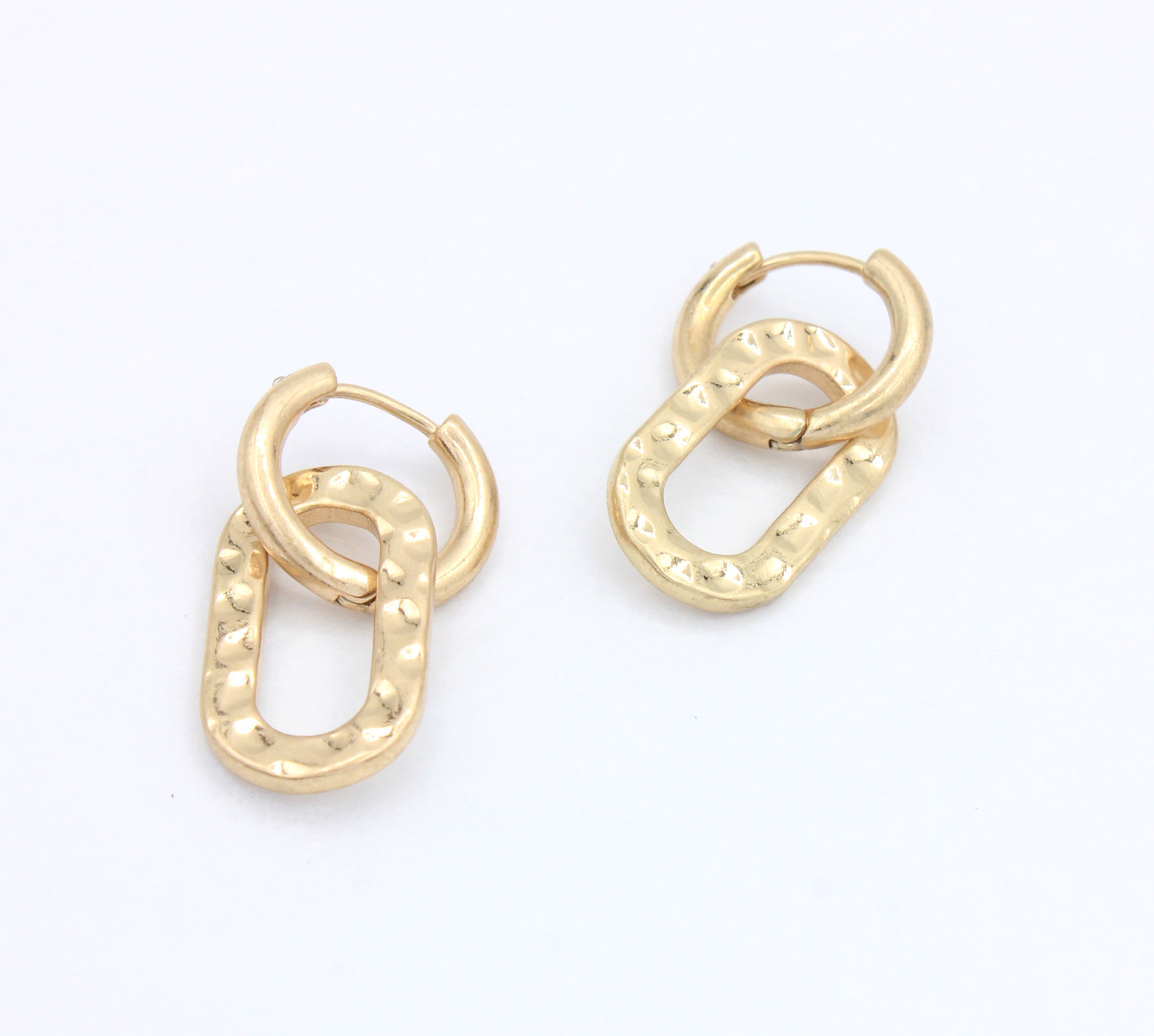 Interlocked Hammer Grain Oval Hoop Drop Earrings | Zinc Alloy Warm Gold Plated Click Closure Women Vintage Matching Series Dangle Earrings Factory Wholesale