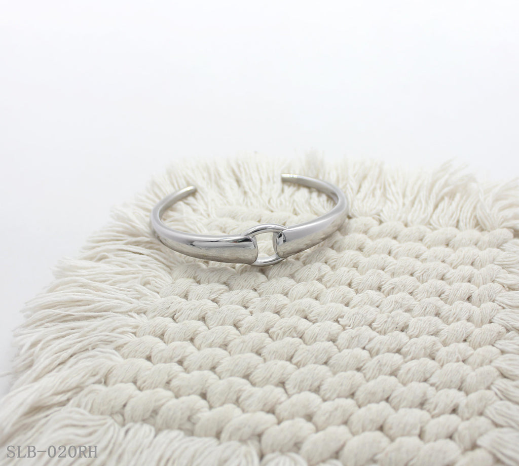 Smooth Interlock Oval Ring Open Cuff Bangle | Solid Stainless Steel Vacuum Ion Silver Plated Minimalist Adjustable Women Stacking Wrist Bracelet Factory Wholesale