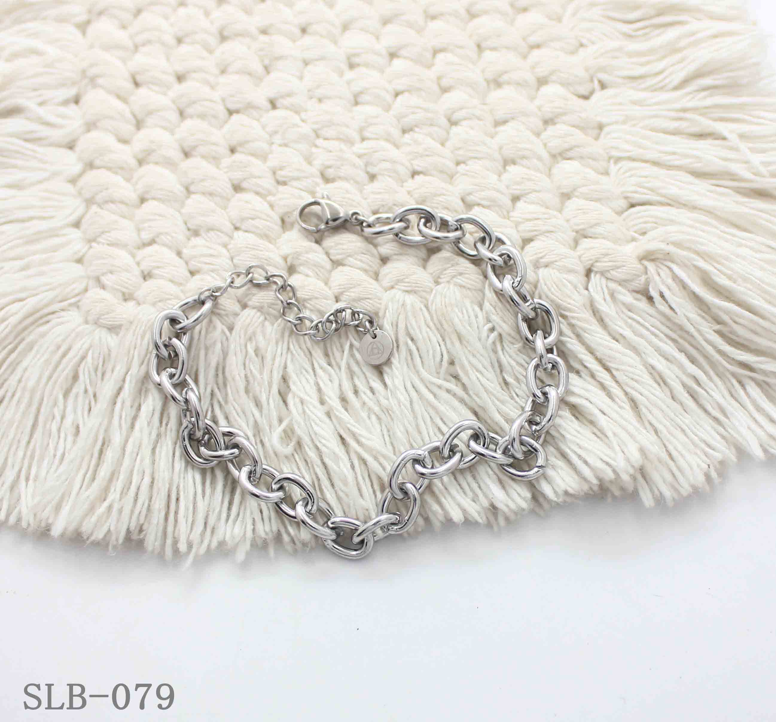 Smooth Polished Oval O-Link Adjustable Stainless Steel Minimalist Bracelet | Factory Direct Wholesale