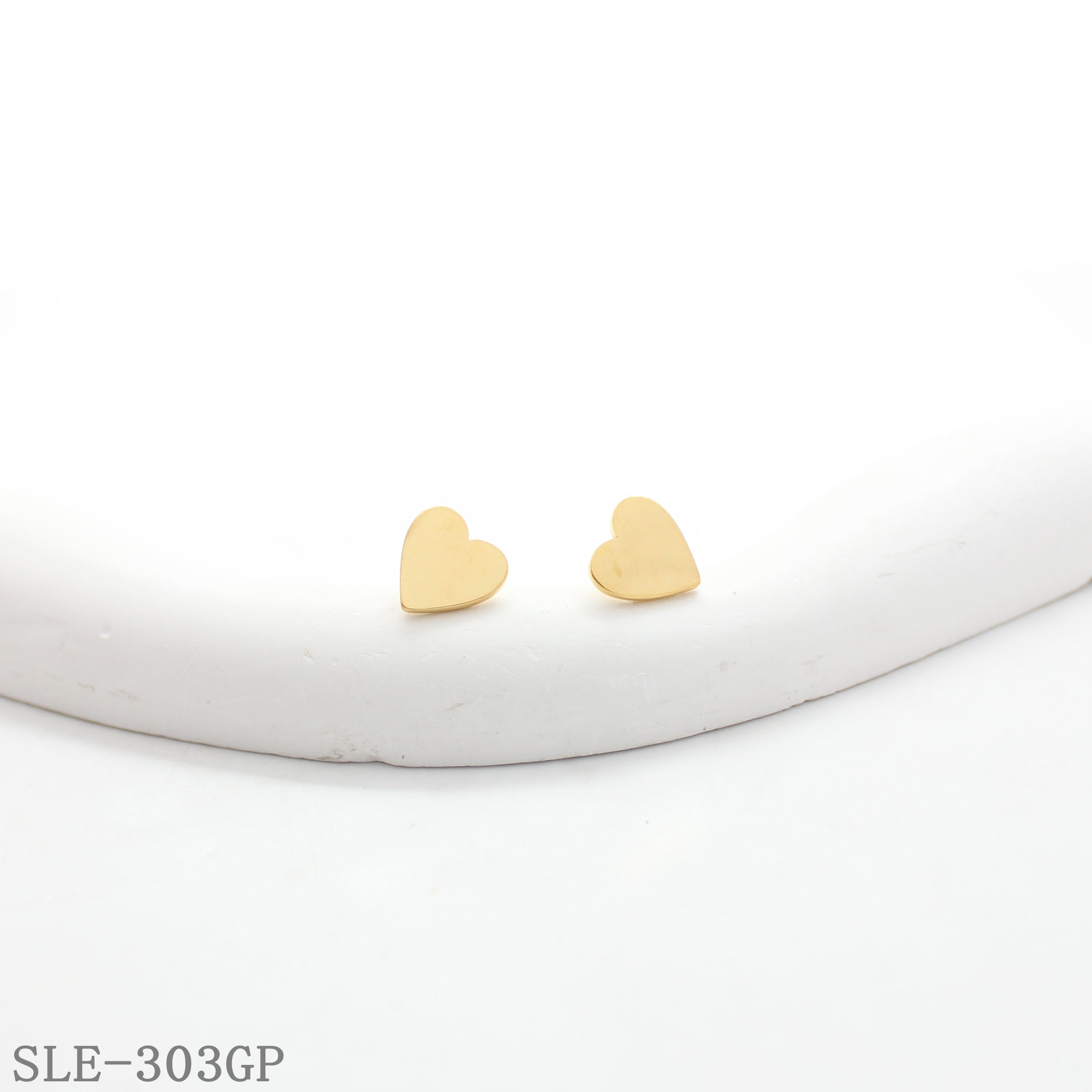 Minimalist Vacuum Gold Plated Stainless Steel Heart Stud Earrings | Factory Direct Wholesale