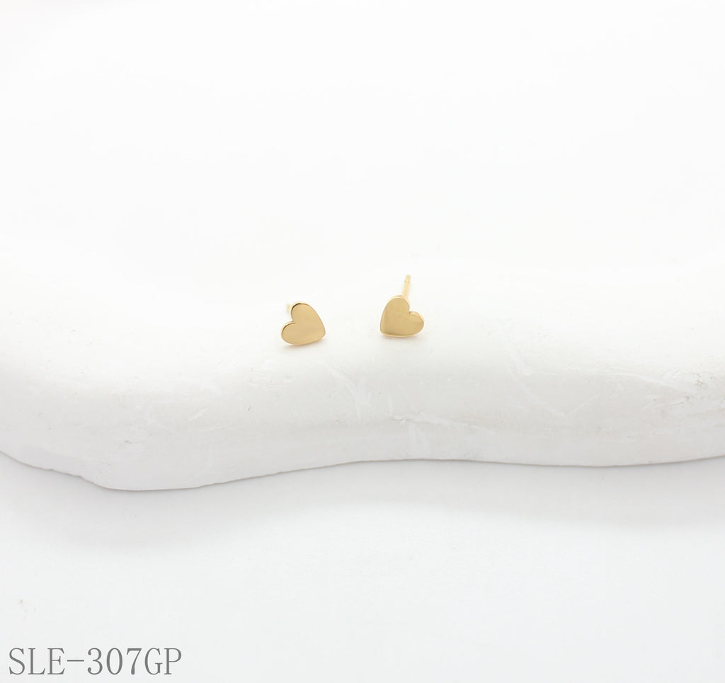 Tiny Smooth Polished Heart-Shaped Gold-Plated Stainless Steel Minimal Stud Earrings | Factory Direct Wholesale
