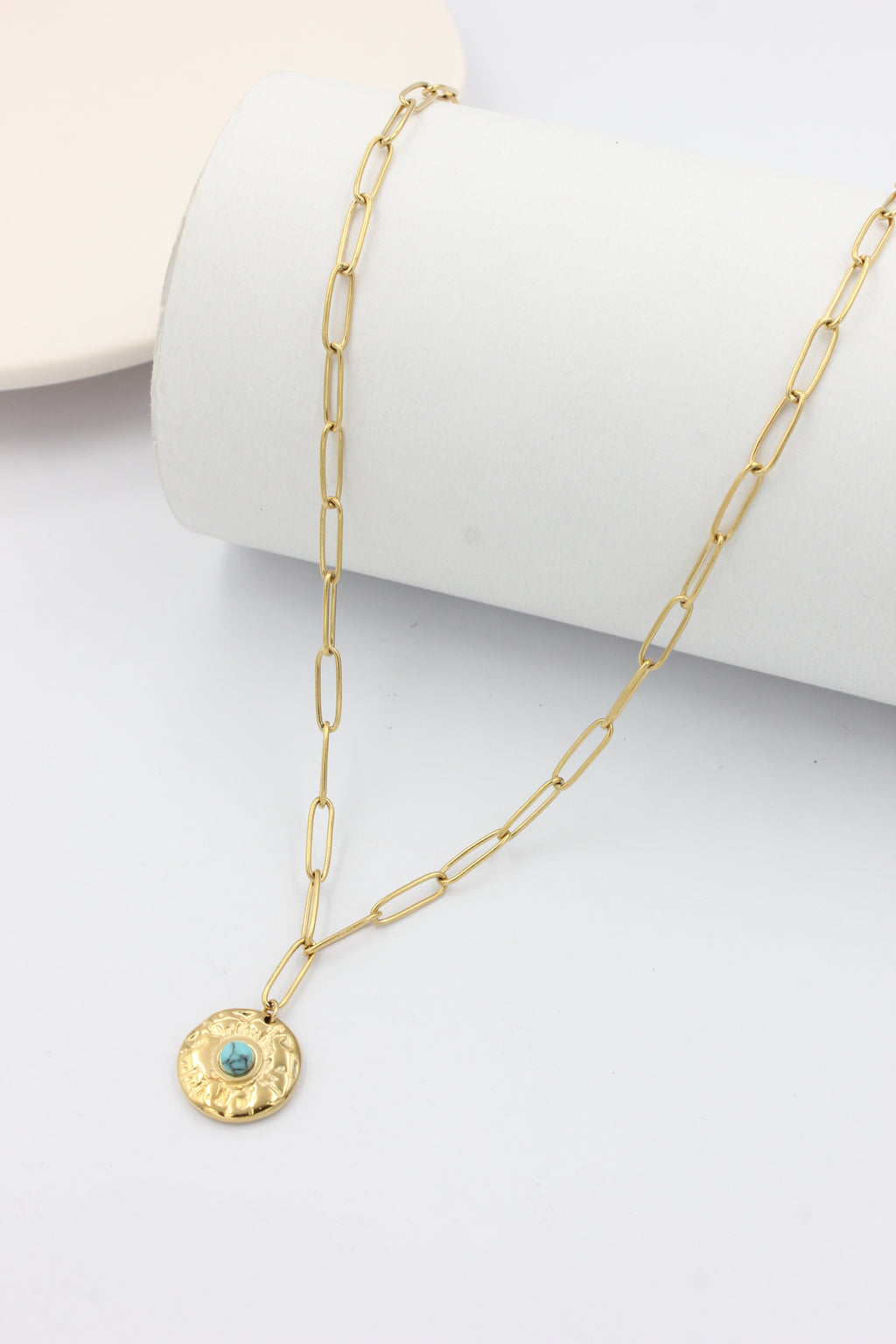 Minimal Western Thin Paperclip Chain Hammered Turquoise‑Inset Medallion Stainless Steel Necklace | Factory Direct Wholesale
