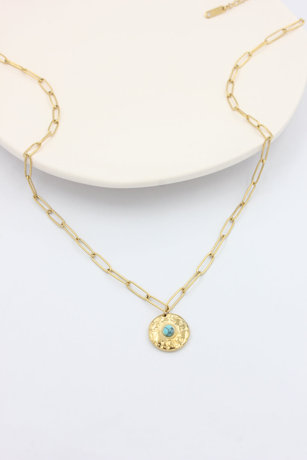 Minimal Western Thin Paperclip Chain Hammered Turquoise‑Inset Medallion Stainless Steel Necklace | Factory Direct Wholesale