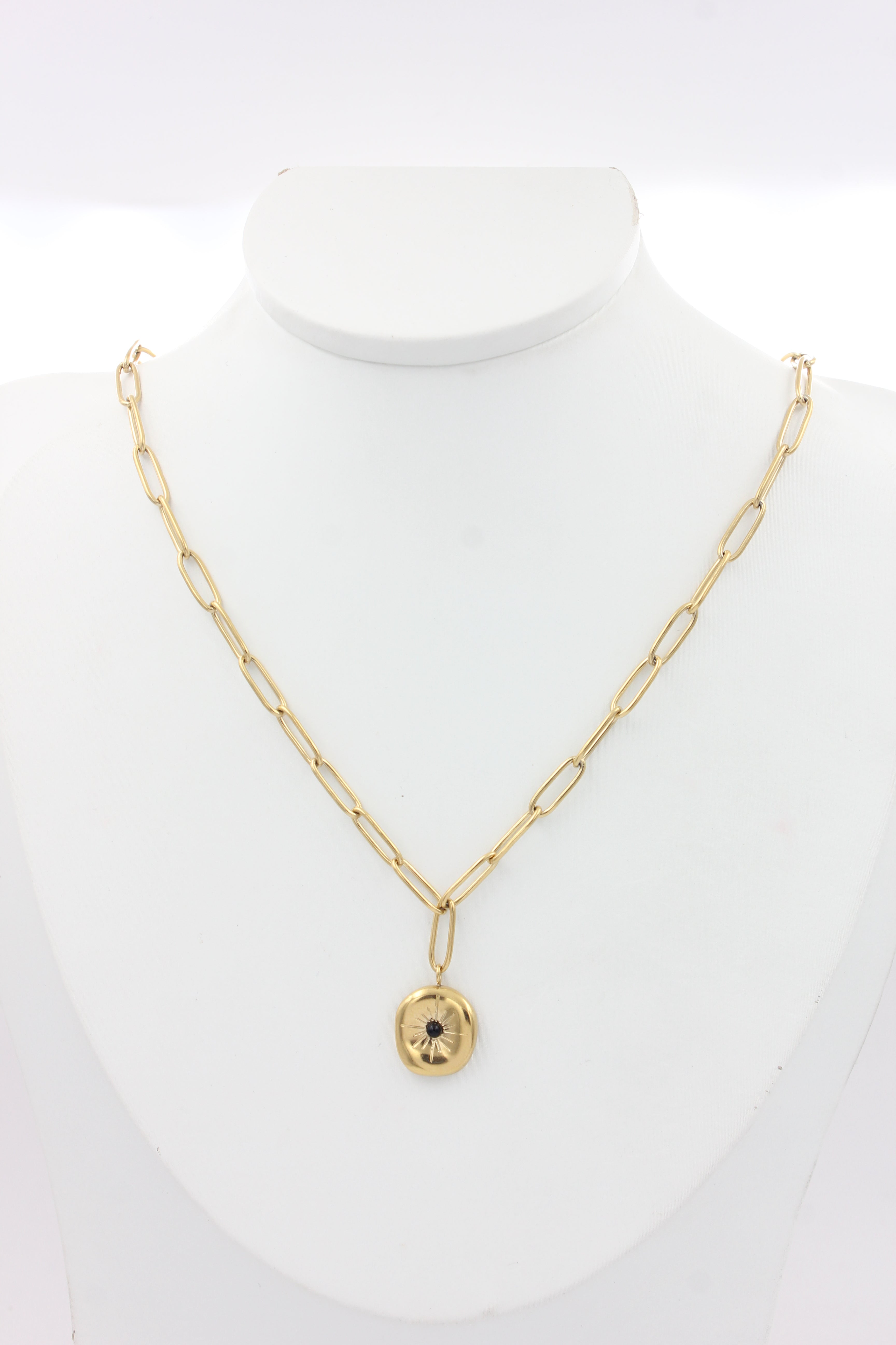 Uniform Equal‑Size Paperclip Chain Sun‑Ray Textured Black‑Crystal Inset Irregular Disc Stainless Steel Necklace | Factory Direct Wholesale